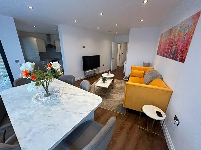 2 Bedroom Flat To Rent In Royal Oak, William Hunter Way, CM14