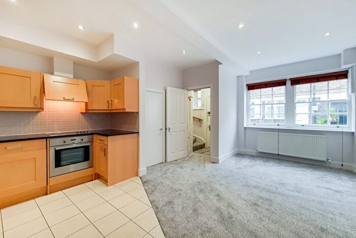 3 Bedroom Mews To Rent In Huntsworth Mews, London, NW1