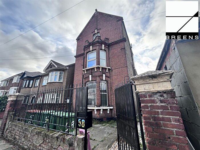 2 Bedroom Property To Rent In Clova Road, Forest Gate, London, E7