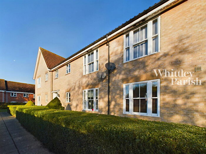 2 Bedroom Flat For Sale In Bromedale Avenue, Mulbarton, NR14