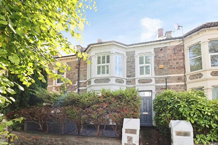 3 Bedroom Terraced House For Sale In Staple Hill Road, Bristol, Avon, BS16