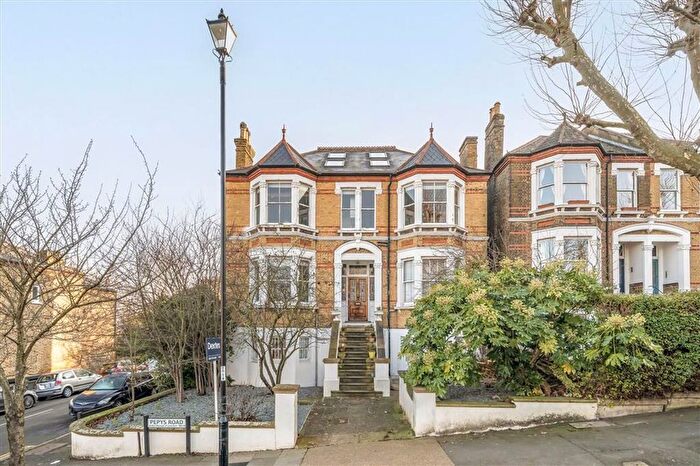 Studio To Rent In Pepys Road, Telegraph Hill, SE14