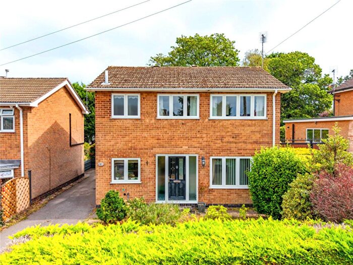 3 Bedroom Detached House For Sale In Priory Avenue, Ravenshead, Nottingham, Nottinghamshire, NG15