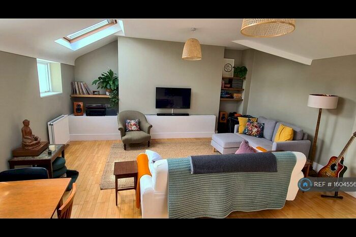 2 Bedroom Flat To Rent In Devonshire Road, Liverpool, L8