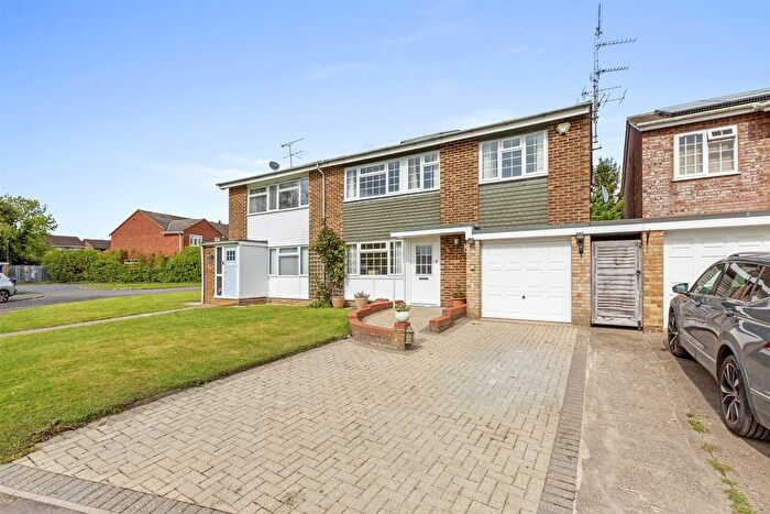 5 Bedroom Semi Detached House For Sale In Wellfield, Hazlemere, HP15