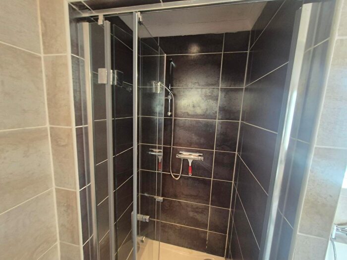 1 Bedroom Flat To Rent In Hendford Grove, Yeovil, BA20