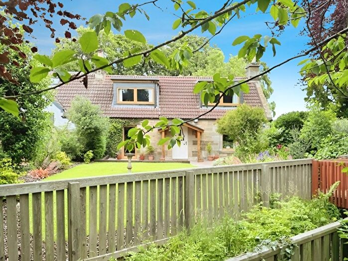 4 Bedroom Semi-Detached House For Sale In Freuchie, Cupar, KY15