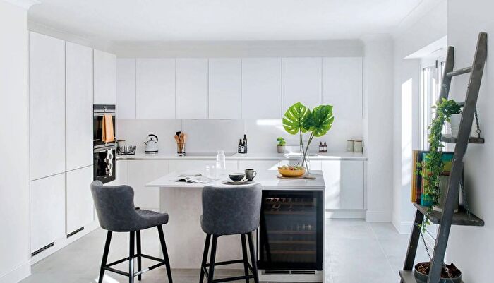 1 Bedroom Flat For Sale In Eldon Court, South Norwood, SE25