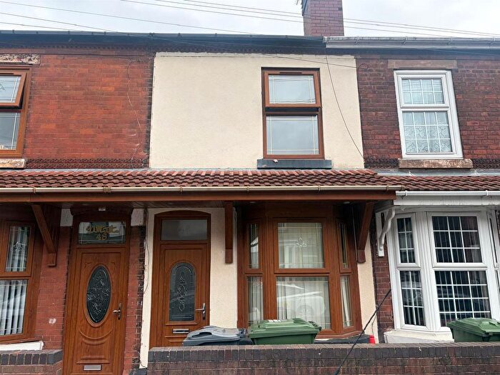 4 Bedroom Terraced House To Rent In Gladstone Street, Walsall, WS2