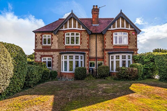 4 Bedroom Detached House For Sale In Second Avenue, Denvilles, PO9