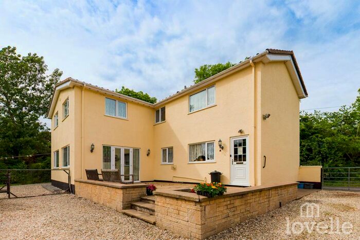 4 Bedroom Detached House For Sale In South End, Goxhill, North Lincolnshire, DN19