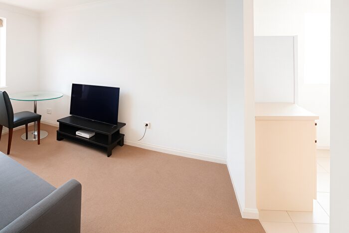1 Bedroom Flat To Rent In Eagle Drive, London, NW9