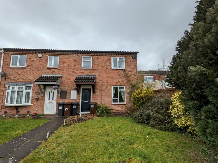 3 Bedroom End Of Terrace House To Rent In Rodney Road, Solihull, West Midlands, B92