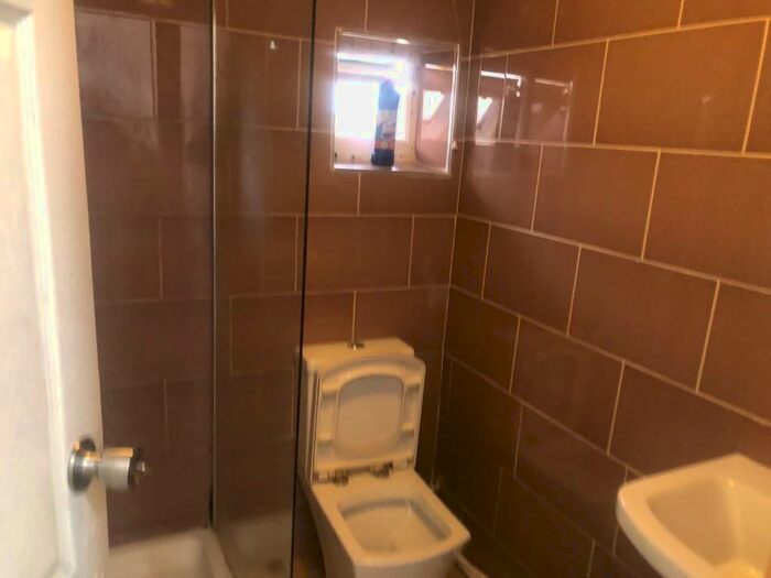 Studio To Rent In Beaumont Road, Slough, SL2