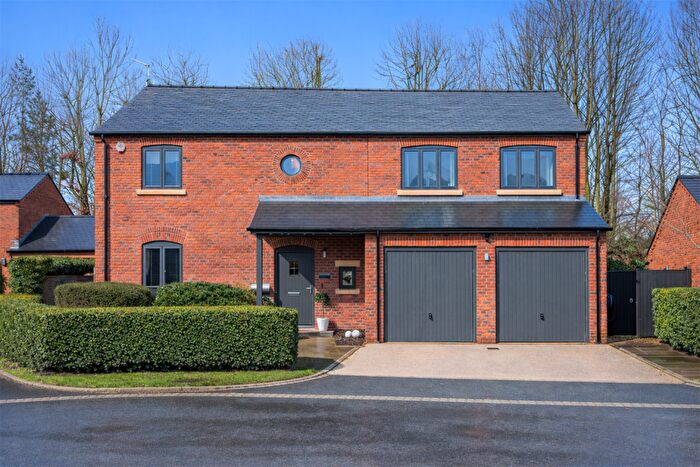 5 Bedroom Detached House For Sale In Heys Green Drive, Henbury, SK11