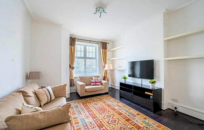 2 Bedroom Flat To Rent In Talgarth Mansions, Talgarth Road, London, Greater London, W14