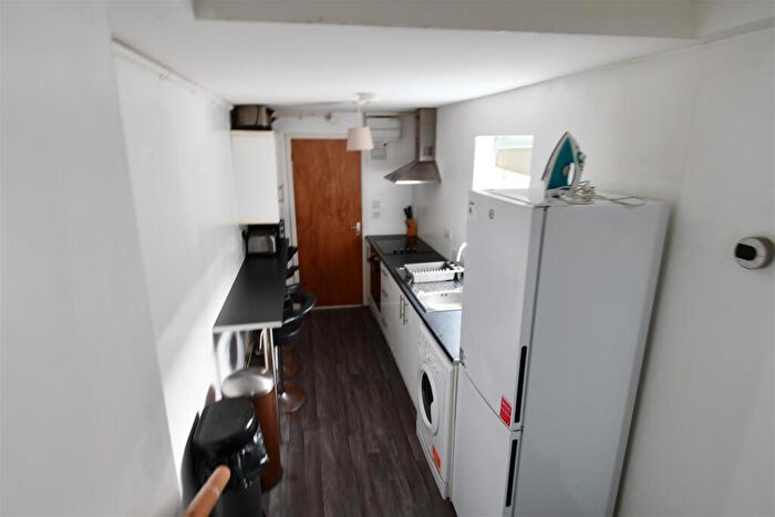 1 Bedroom Flat To Rent In Barry, CF63