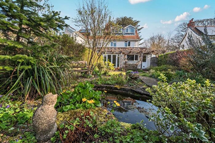 4 Bedroom Semi Detached House For Sale In Somerset Road, Frome, BA11