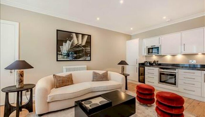 1 Bedroom Flat To Rent In Grosvenor Hill, London, W1K
