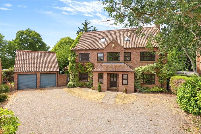 5 Bedroom Detached House For Sale In Walnut Close, Heslington, York, North Yorkshire, YO10