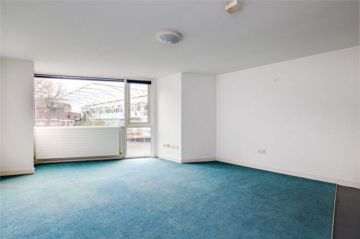 1 Bedroom Flat To Rent In Cluny Mews, Earl's Court, SW5