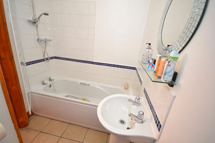 1 Bedroom Flat To Rent In Trent Boulevard, West Bridgford, Nottingham, NG2
