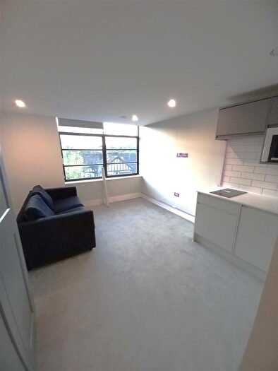 Studio To Rent In Nouveau House, Fyfield Road, Enfield, EN1