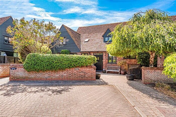 4 Bedroom Terraced House For Sale In Church Farm Way, Aldenham, Watford, Hertfordshire, WD25