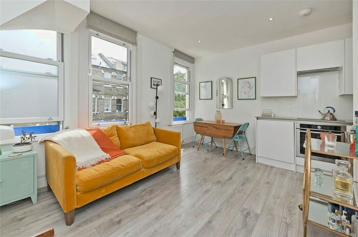 1 Bedroom Flat To Rent In Shorrolds Road, London, SW6