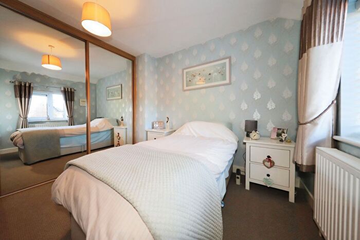 3 Bedroom End Of Terrace House For Sale In Deansfield Road, Wolverhampton, West Midlands, WV1