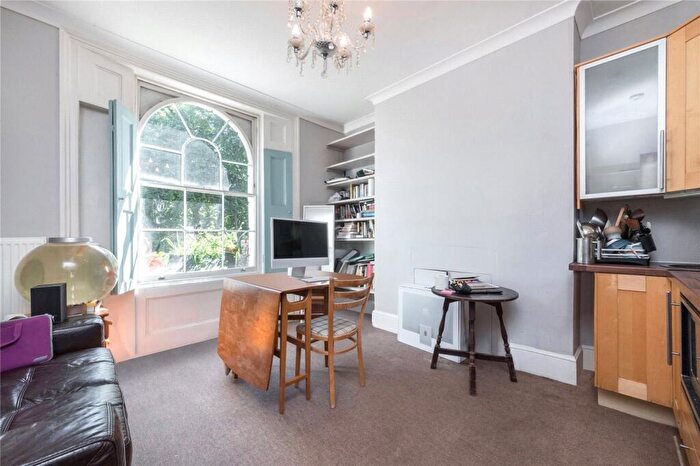 1 Bedroom Flat To Rent In St. Peter's Street, Angel, N1