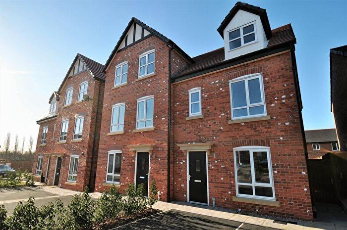 3 Bedroom Semi-Detached House To Rent In Severn Way, Holmes Chapel, CW4