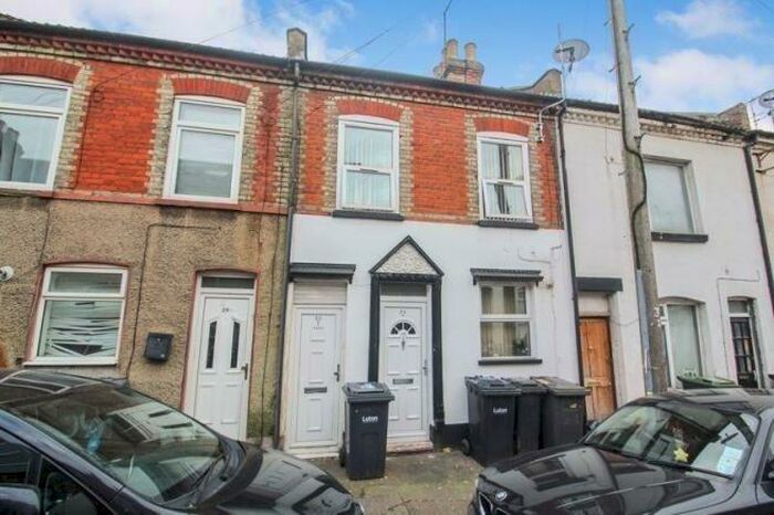 1 Bedroom Flat To Rent In Stanley Street, Luton, Bedfordshire, LU1