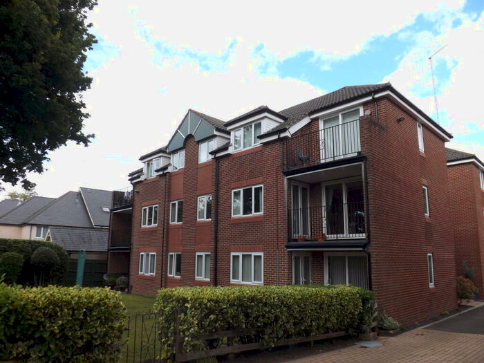 2 Bedroom Flat To Rent In London Road, Waterlooville, PO7