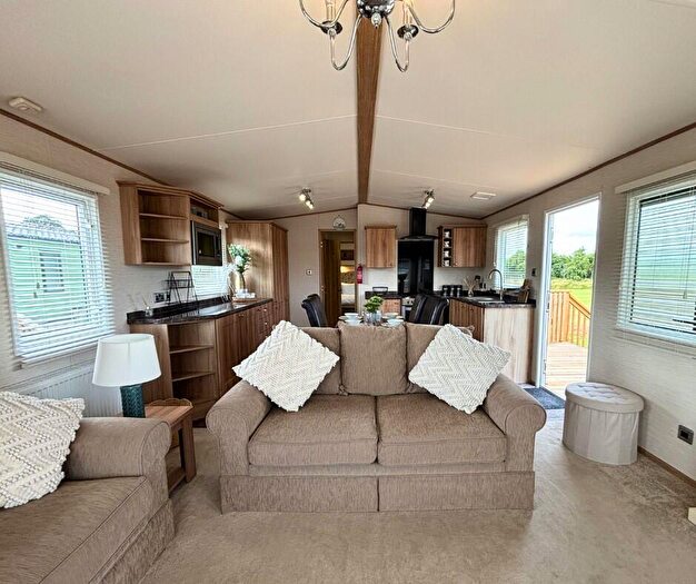 2 Bedroom Mobile Home For Sale In Thorpe Farm, Greta Bridge, Barnard Castle, County Durham, DL12