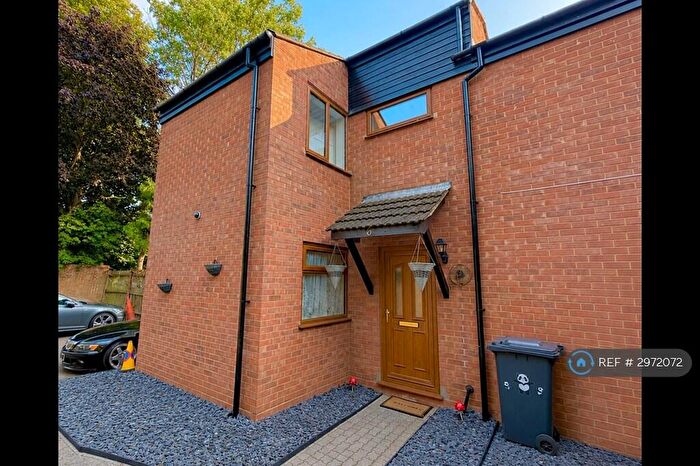 2 Bedroom End Of Terrace House To Rent In Burford Mews, Hoddesdon, EN11