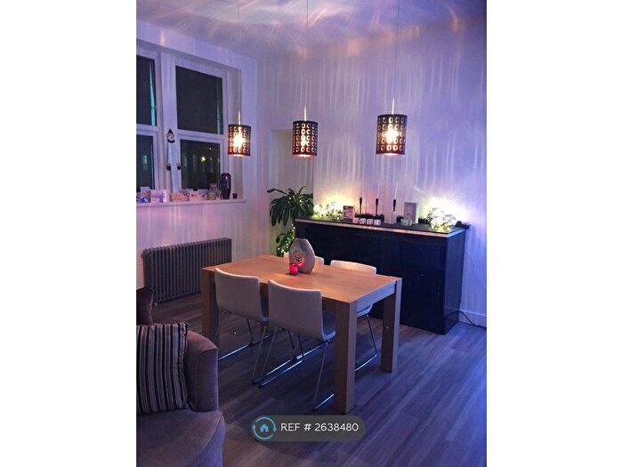 4 Bedroom Flat To Rent In Old Liverpool Road, Warrington, WA5