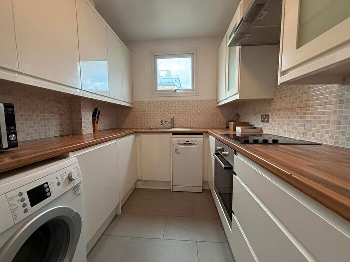 2 Bedroom Apartment To Rent In Holyoake Court, Bryan Road, London, SE16