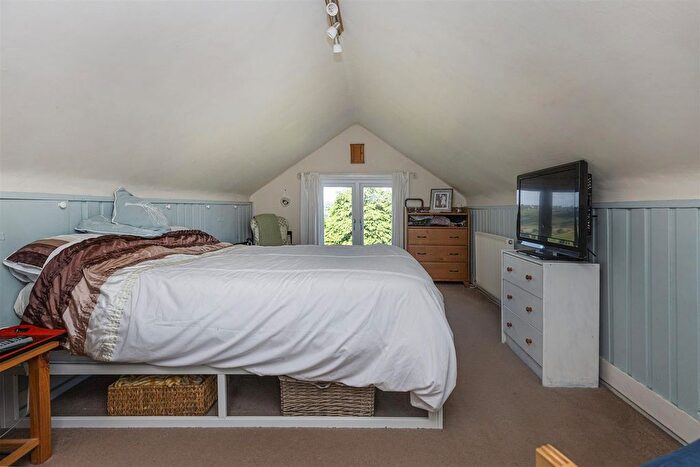 2 Bedroom Semi-Detached Bungalow For Sale In Back Lane, Queensbury, Bradford, BD13
