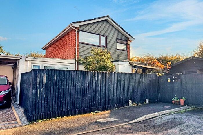 4 Bedroom Detached House For Sale In Fordingbridge, SP6