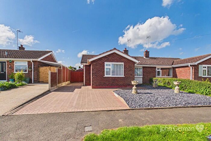 3 Bedroom Semi-Detached Bungalow For Sale In Dalebrook Road, Burton-on-Trent, DE15
