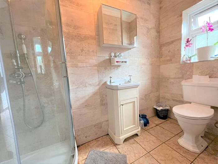 1 Bedroom Studio To Rent In Ilford, IG1