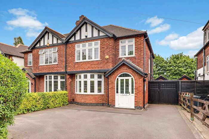 3 Bedroom Semi-Detached House For Sale In Derby Road, Beeston, NG9