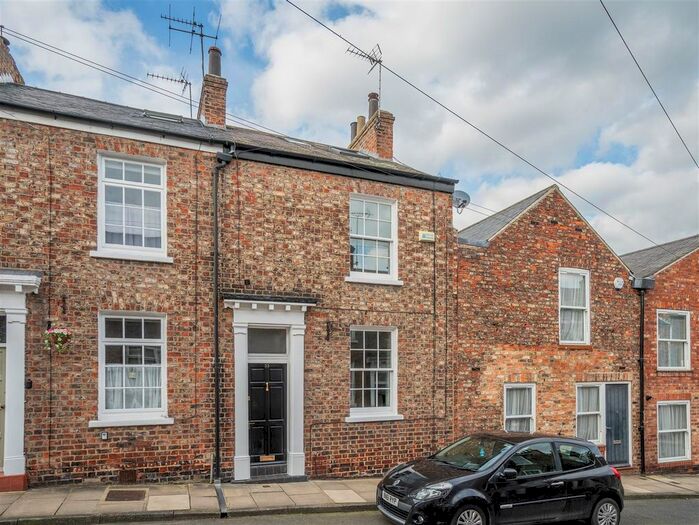 3 Bedroom Terraced House To Rent In Buckingham Street, Bishophill, York, YO1
