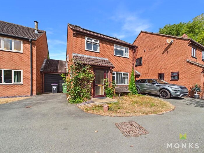 3 Bedroom Detached House For Sale In Willow Park, Minsterley, Shrewsbury, SY5