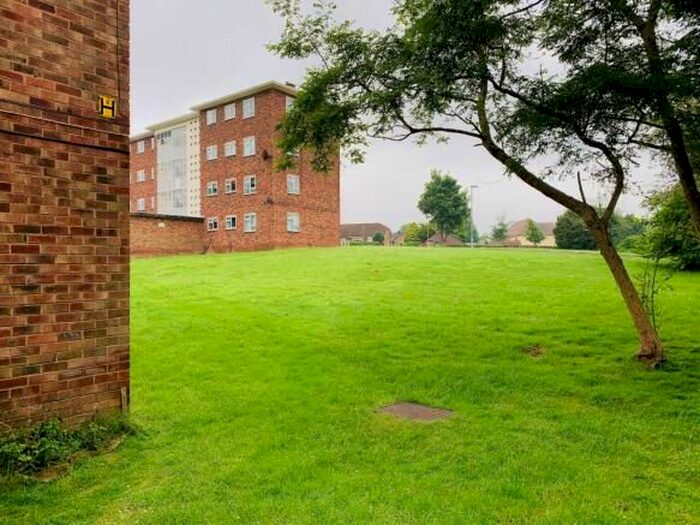 2 Bedroom Flat To Rent In Torrington Drive, Wirral, CH61