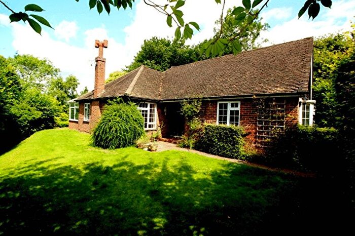 3 Bedroom Bungalow To Rent In Tupwood Lane, Caterham, CR3