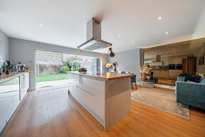 4 Bedroom Property For Sale In St. Johns Road, Petts Wood, Orpington, BR5