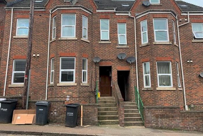 1 Bedroom Flat To Rent In Buxton Road, Luton, LU1