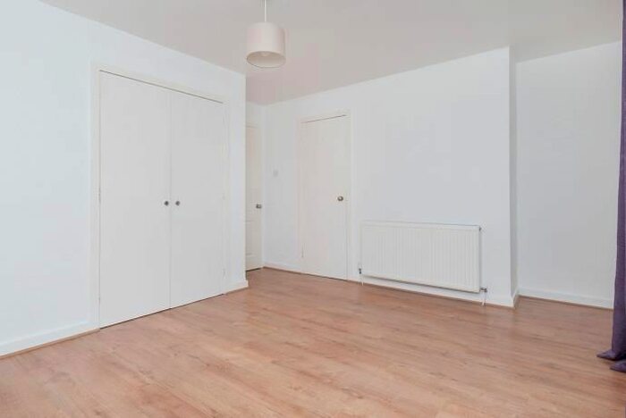 2 Bedroom Flat To Rent In Burnhead Loan, Edinburgh, EH16